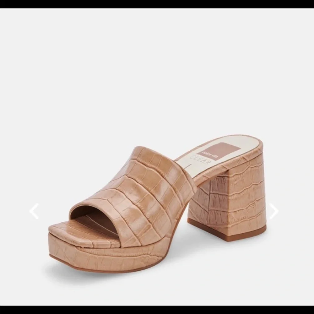 Shoes - Picture 4 of 4